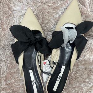 ZARA Cream Pointed Flats with Black Bow Accent